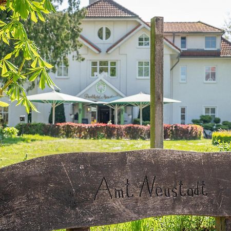 Parkhotel Neustadt Garni Екстериор снимка