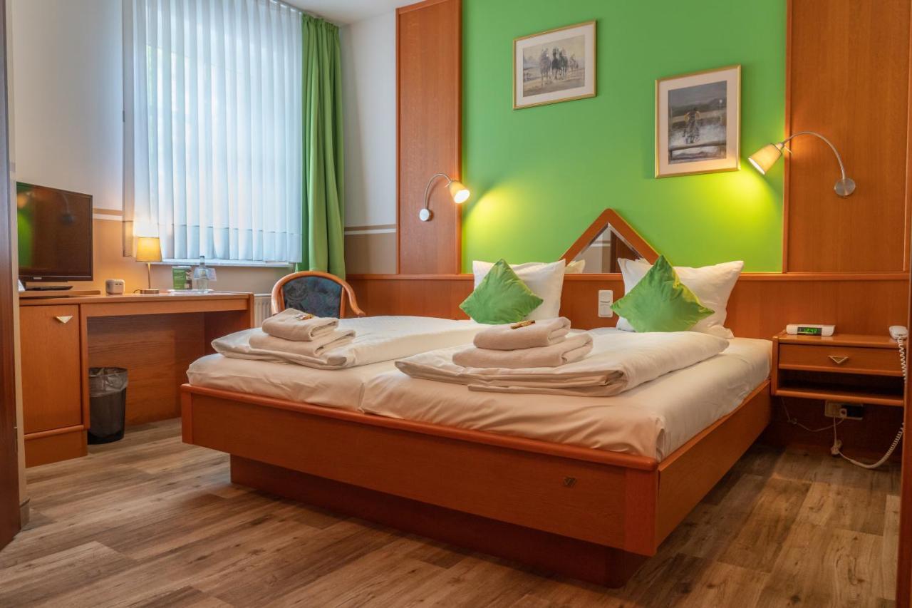 Parkhotel Neustadt Garni Екстериор снимка